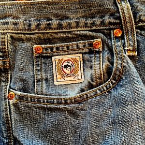 Cinch White Label Jeans. Relaxed Fit.  35x30. Excellent condition. One pair only